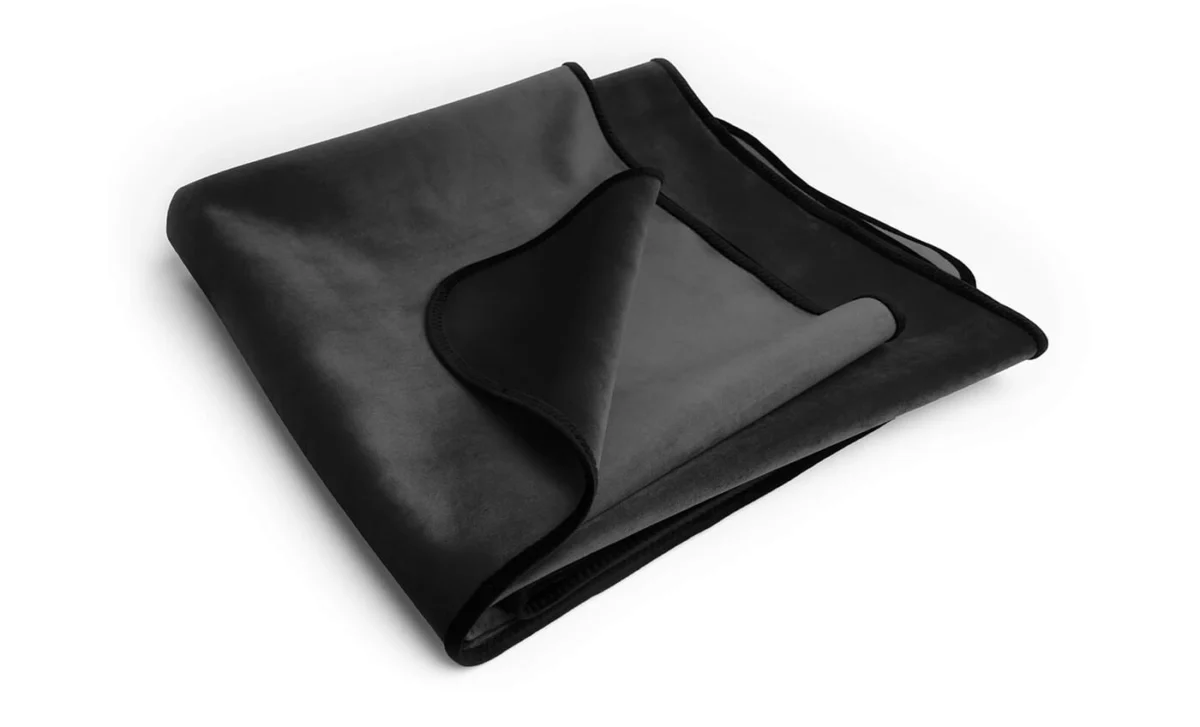 Fascinator Throw Regular/Queen in Black – Image 3