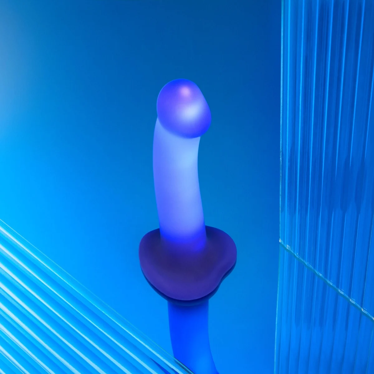 GLOW-LED DILDO PURPLE - M – Image 4