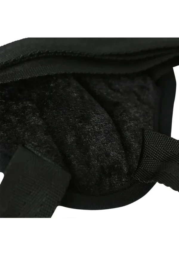 Vibrating Velvet Strap On - Image 3